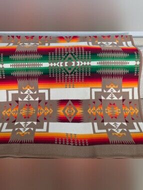 Pendelton Chief Joseph Reversible Robe Blanket 64x80 Southwestern